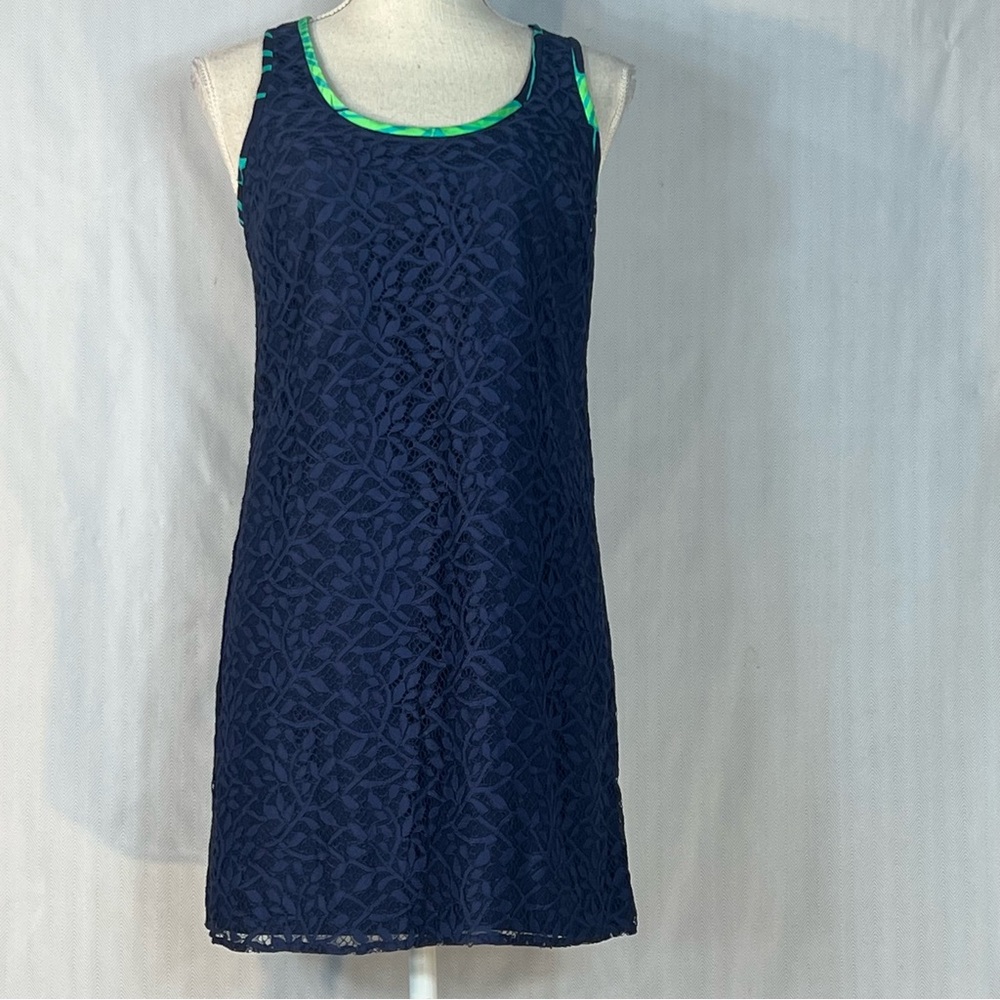 Lilly Pulitzer Betty True Dress Blue Jungle Lace Razor Back
EUC Size XS